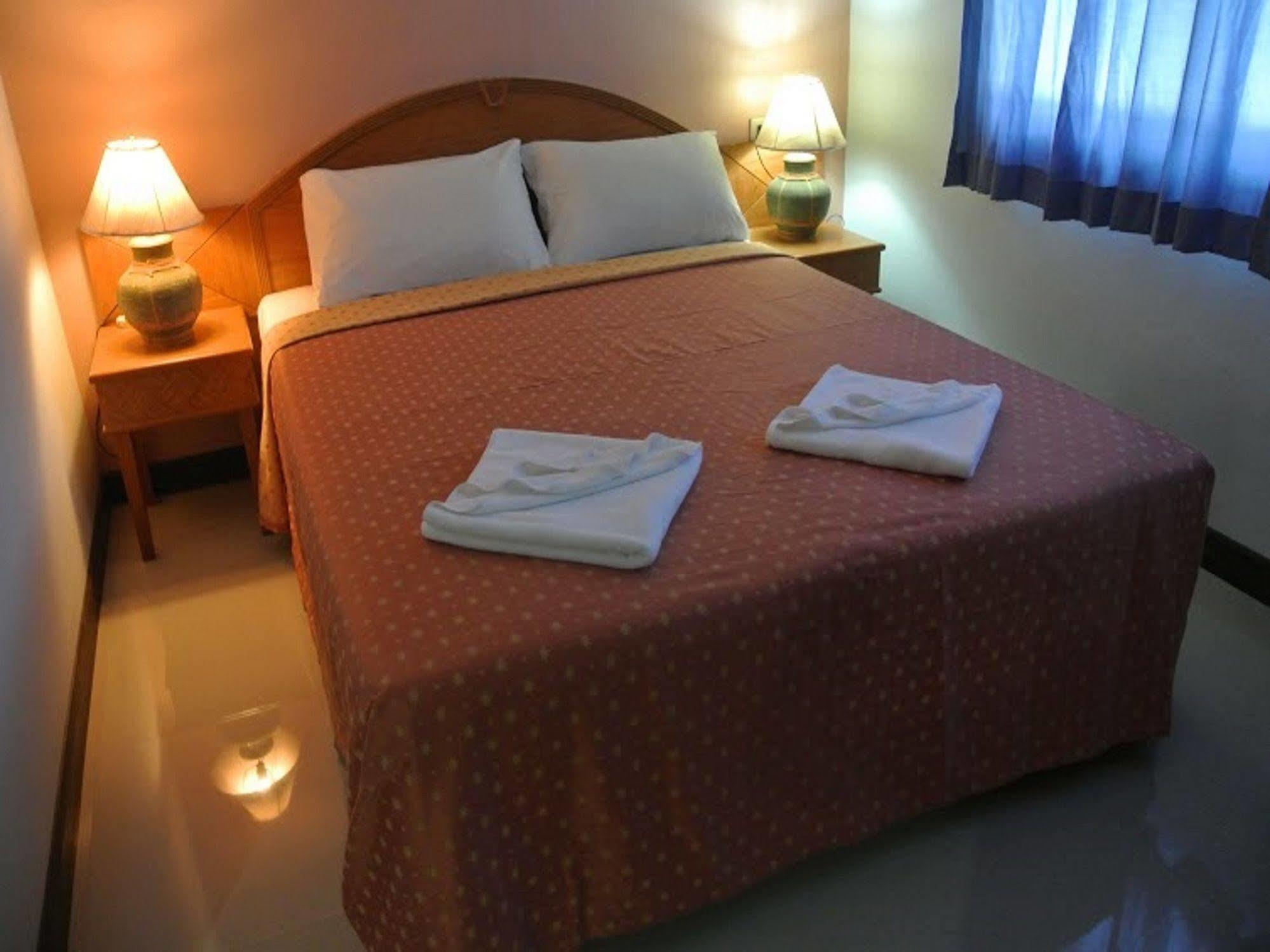 Silla Patong Hostel מראה חיצוני תמונה