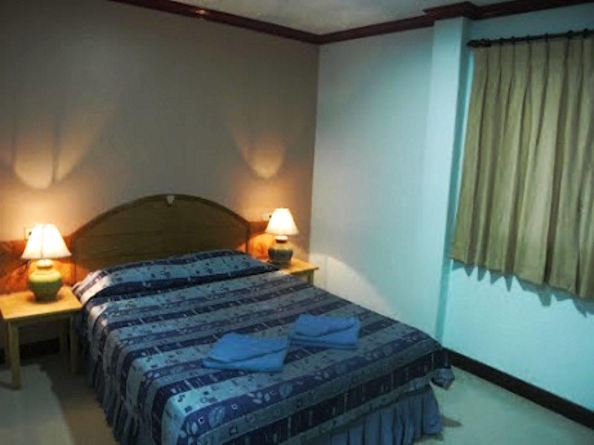 Silla Patong Hostel מראה חיצוני תמונה
