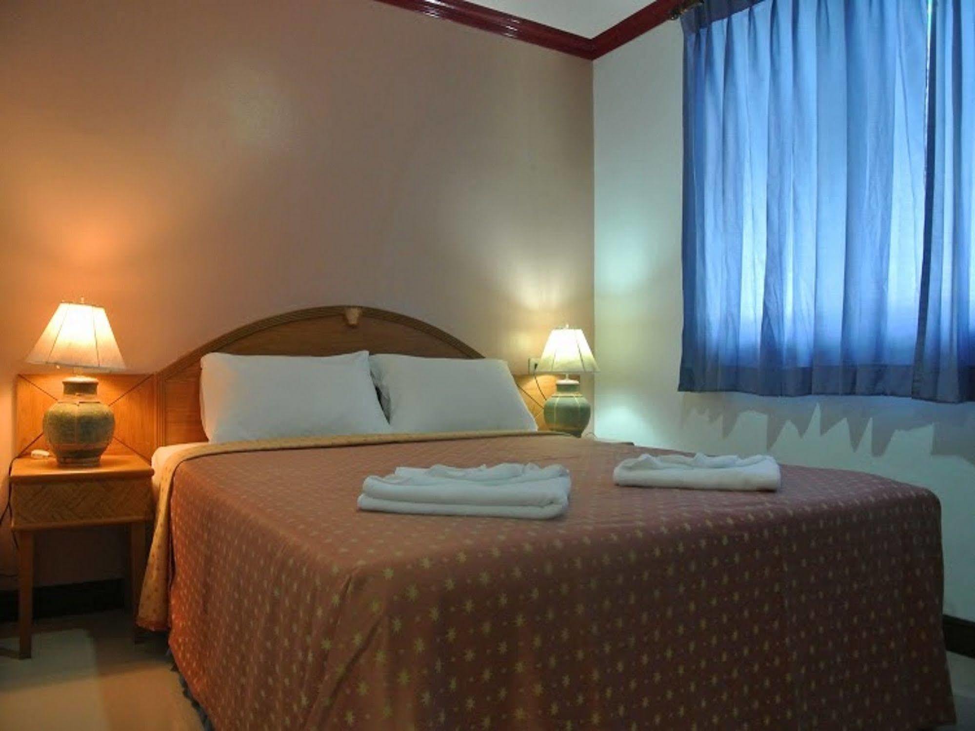 Silla Patong Hostel מראה חיצוני תמונה