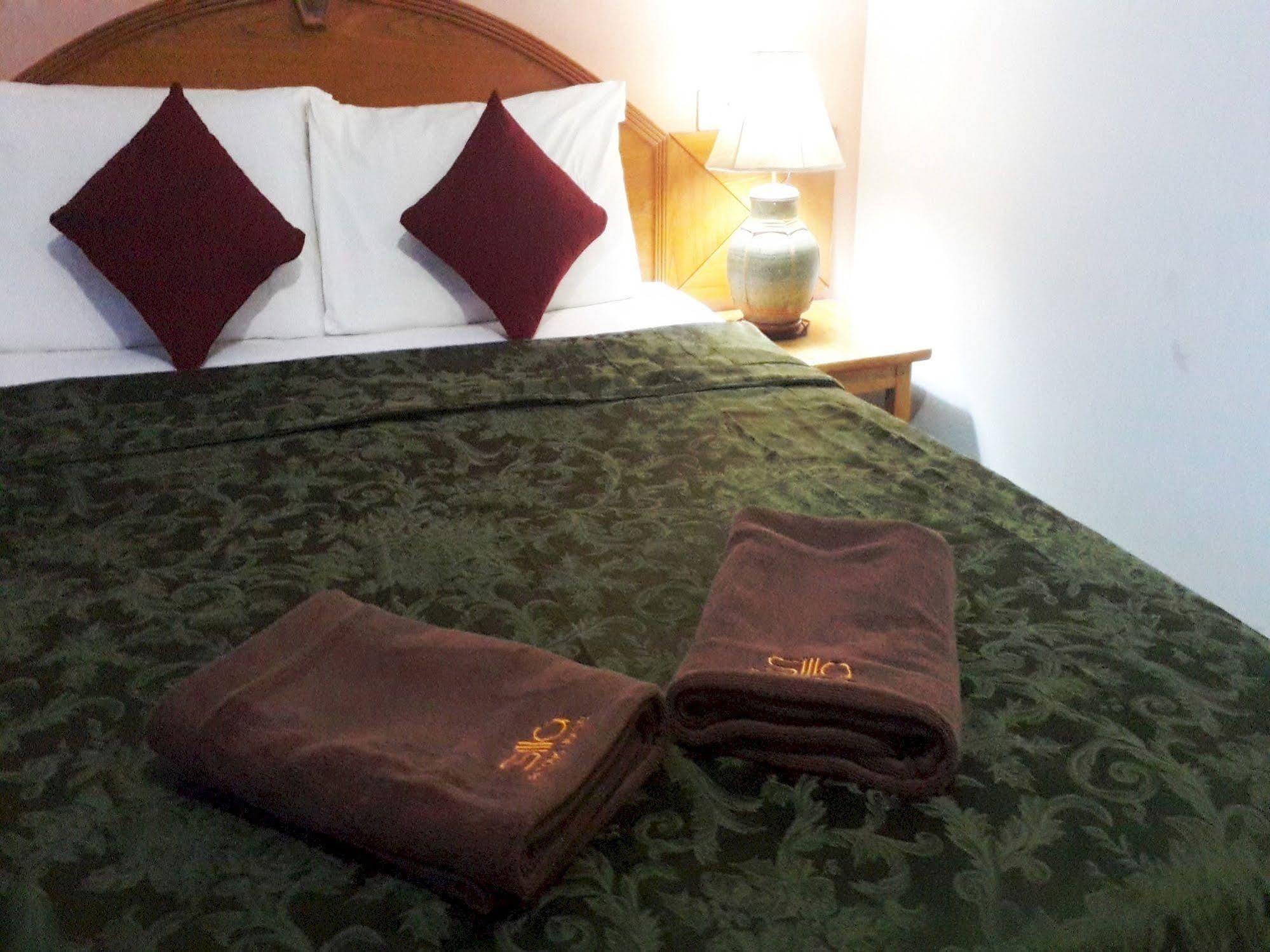 Silla Patong Hostel מראה חיצוני תמונה