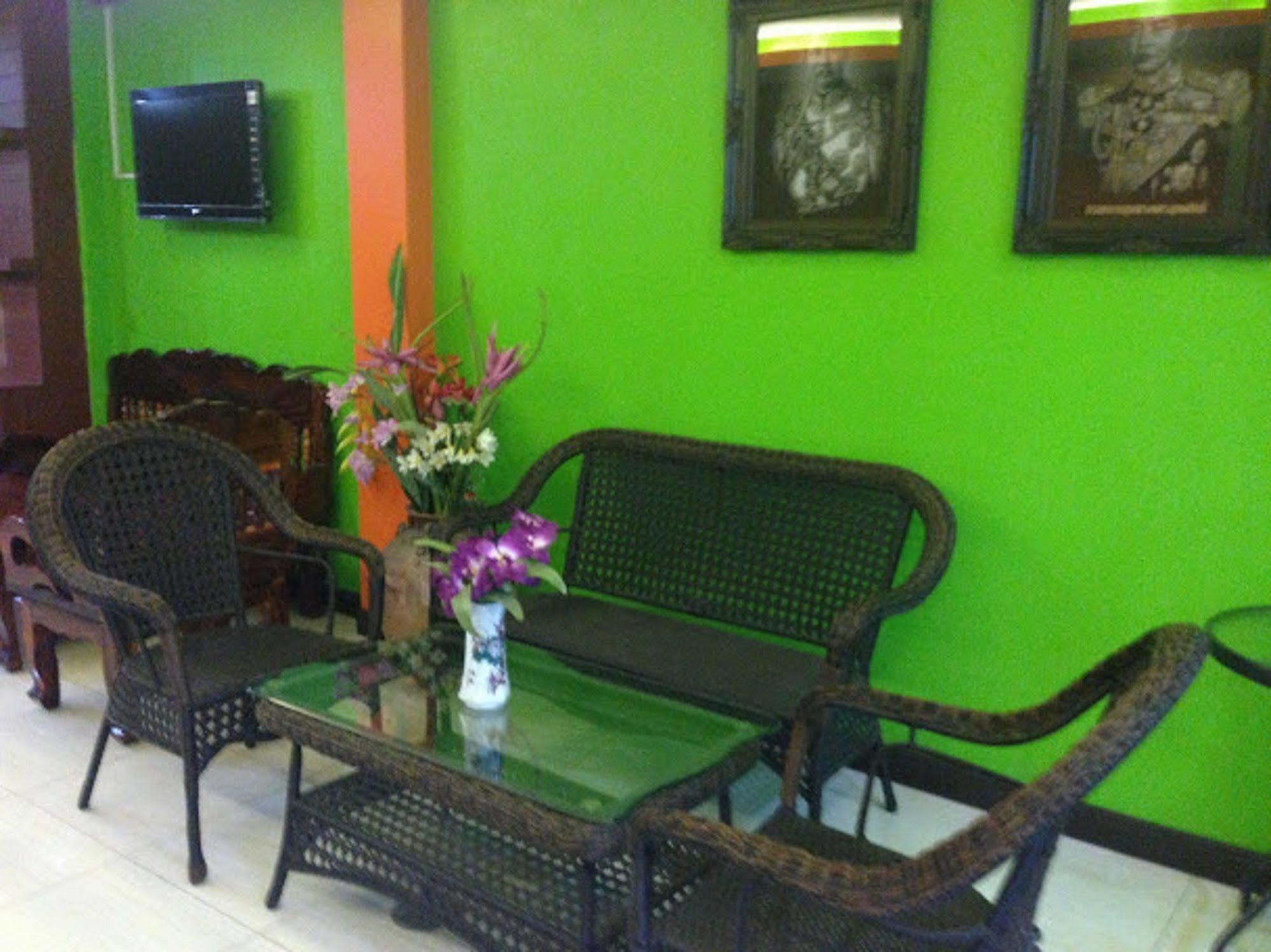 Silla Patong Hostel מראה חיצוני תמונה