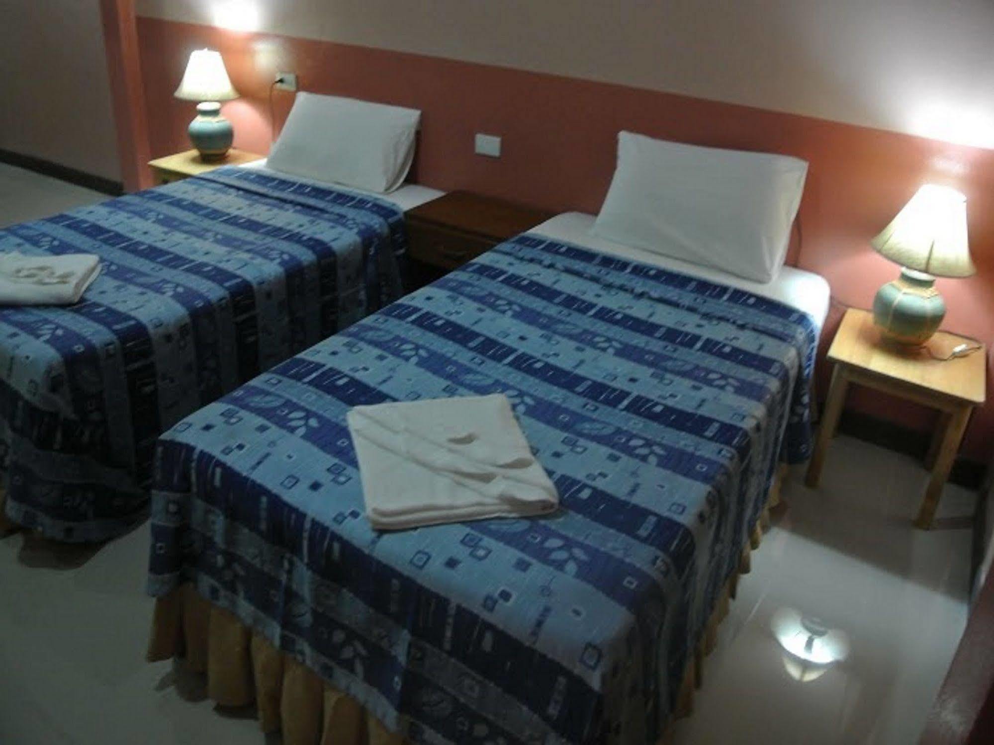 Silla Patong Hostel מראה חיצוני תמונה